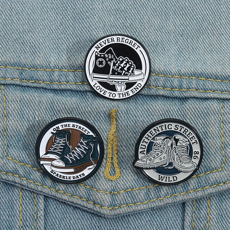 Retro sneakers 1/3 pcs/Set Enamel Pins Black canvas shoes Brooches Lapel metal Badge Punk funny Jewelry Gift for Friends