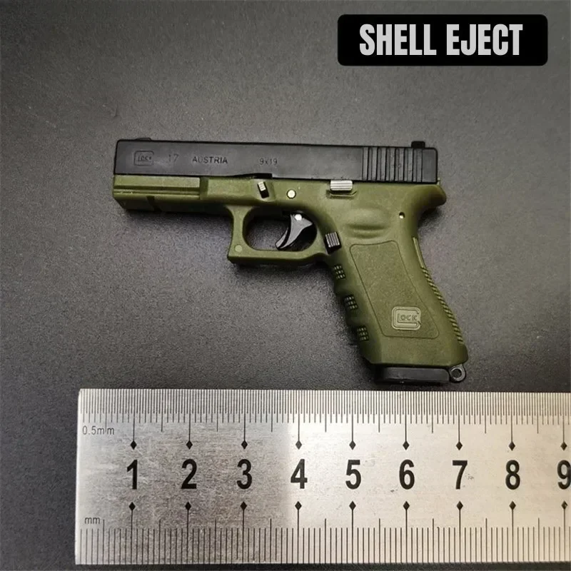 2024 New 1:3 Shell Eject Metal Keychain Model Toy Gun Miniature Alloy Pistol Collection Toy Gift Pendant