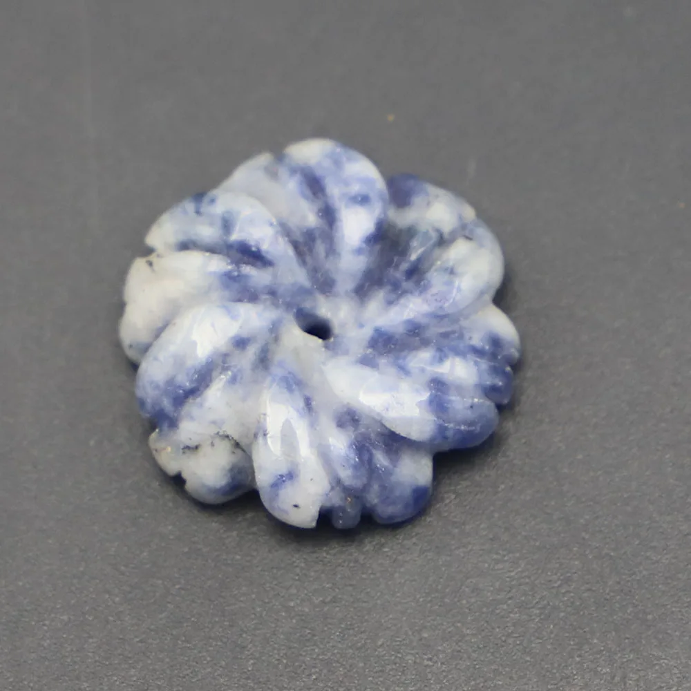 10Pcs Natural Stone Hand Carved Rose Flowers Pendants Charms Onyx Agate Topaz for Necklaces Jewelry Material Making Wholesale