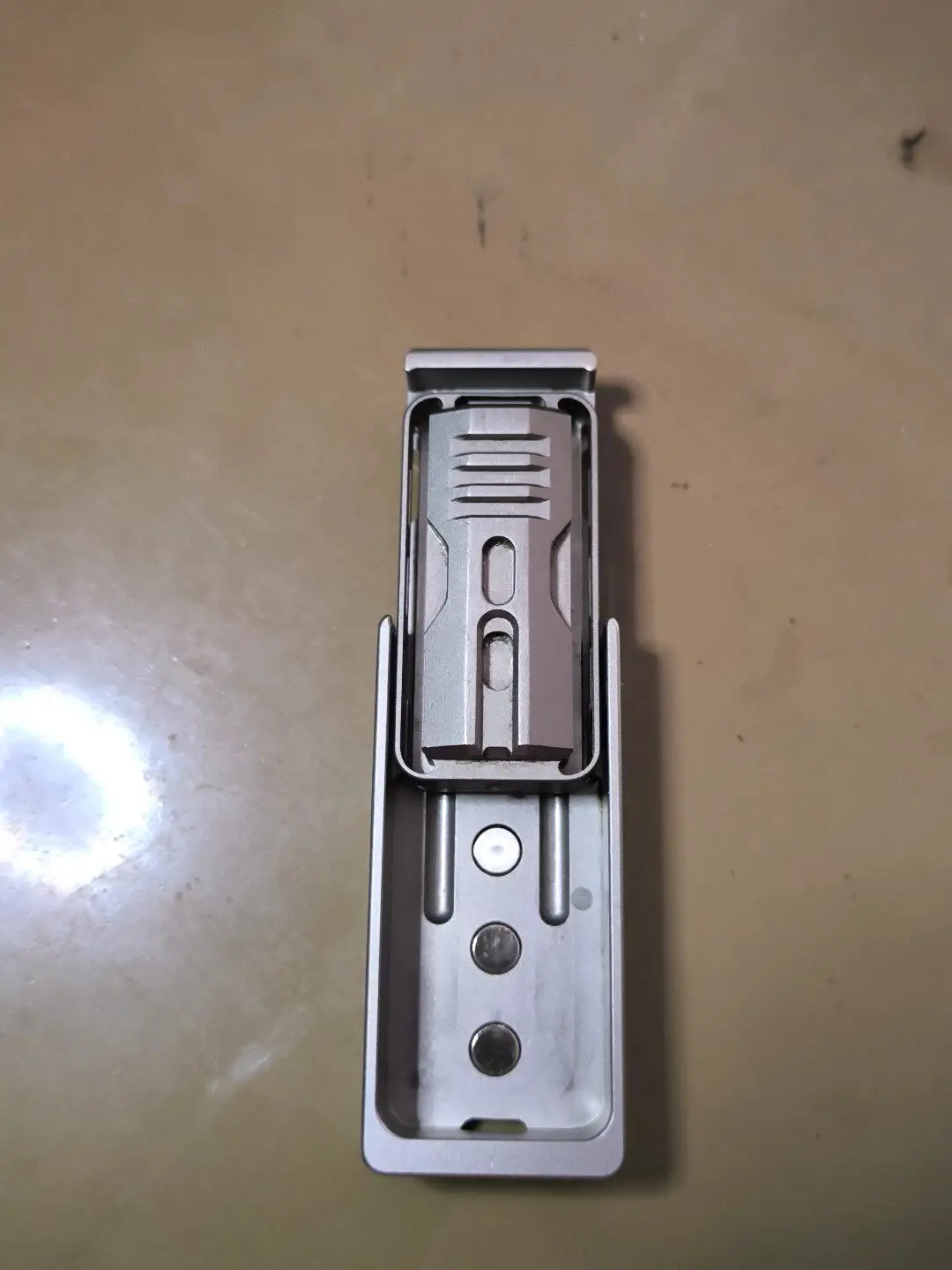 Used Ant Studio M1 Tuning Fork Titanium Alloy Push Card Titanium Alloy and Stainless Steel Material, Tuning Fork Structure