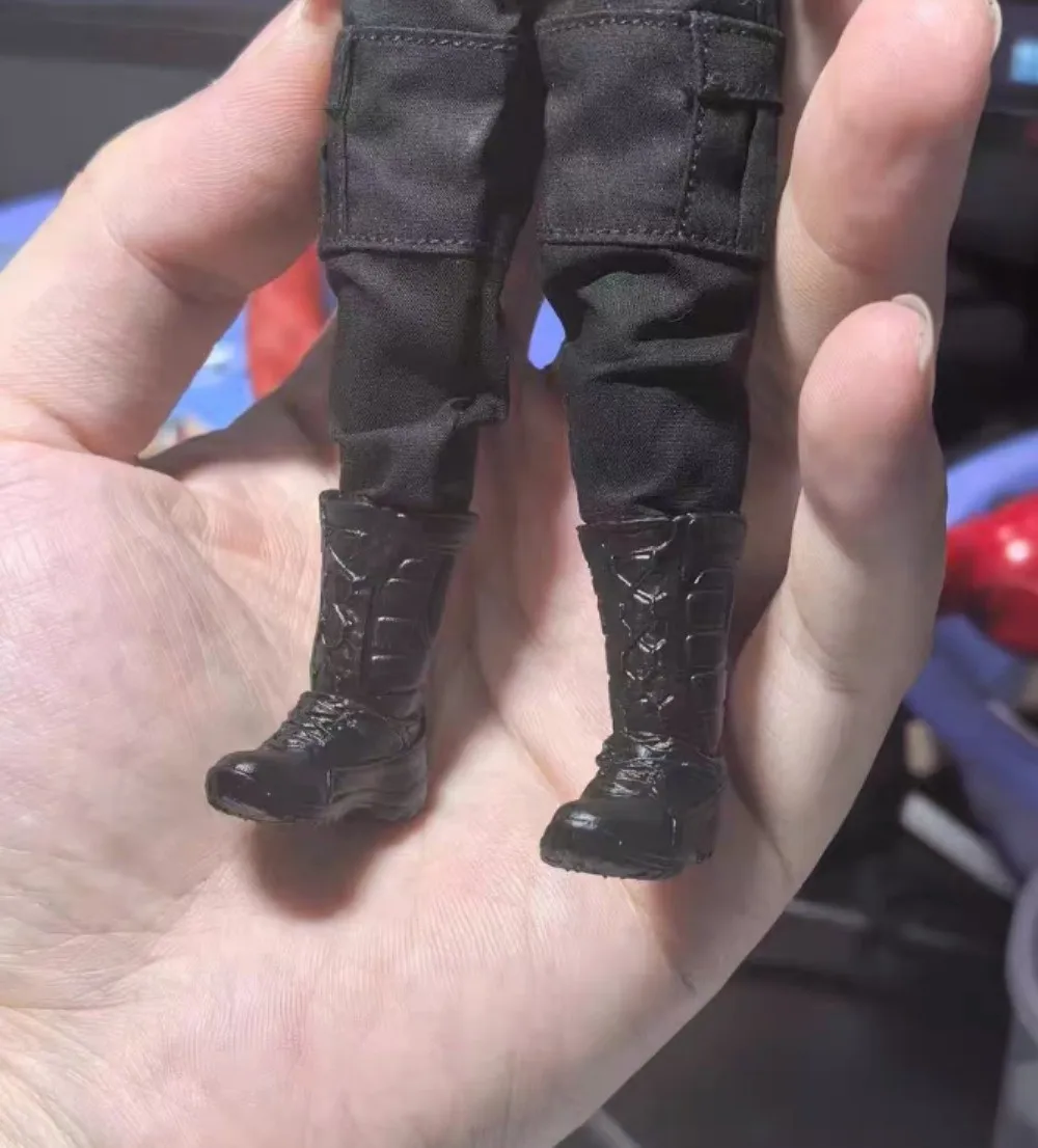 Modelo de botas em escala 1/12 para Gwtoys de 6''