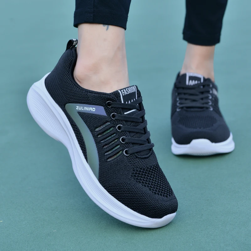 

Fashion Spring Breathable Running Shoes Women Lightweight Fly Weaving Casual Sneakers Ladies Comfortable Non-Slip Jogging Shoes