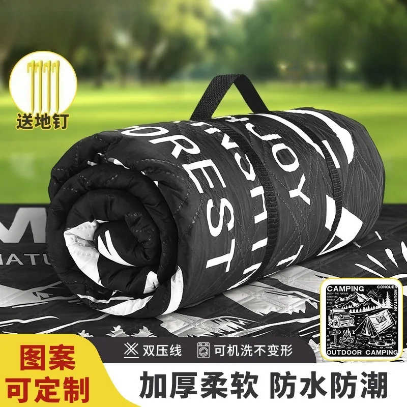 Thickened Picnic Mat with Aluminum Foil Backing, Moisture Proof Outdoor Floor Mat for Camping