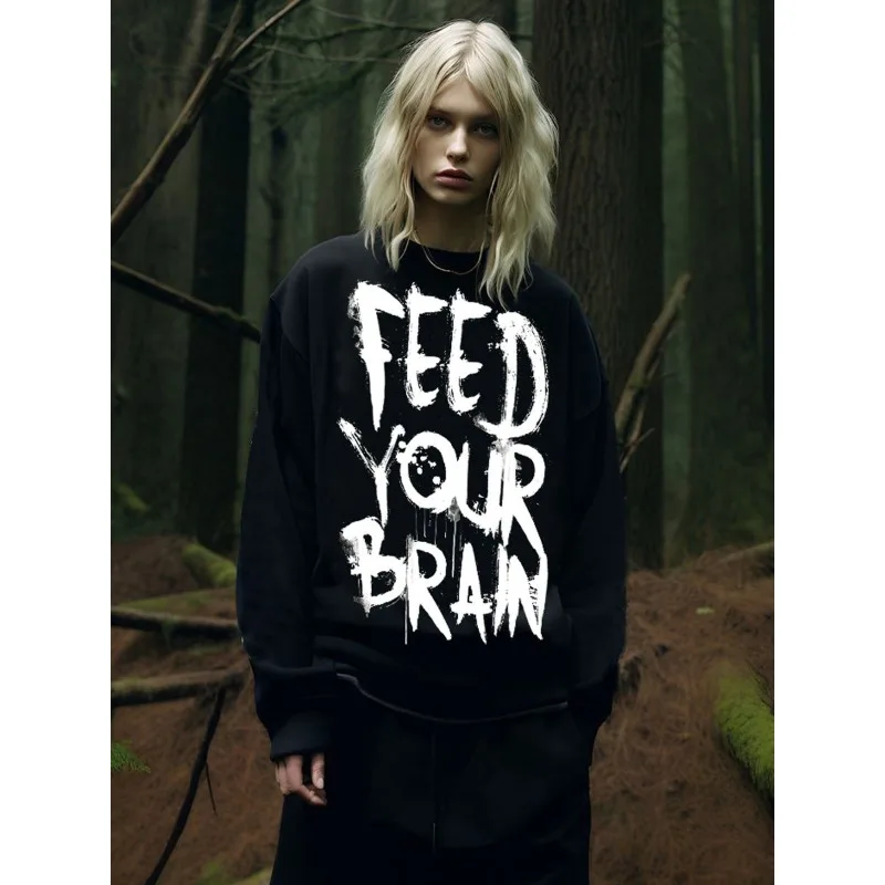 estilo-descontraido-efeito-de-tinta-espirrada-grafite-desenhado-a-mao-letras-em-ingles-estilo-rock-gotico-europeu-e-americano-manga-longa