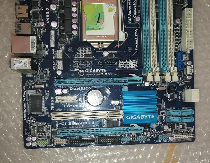 Dla Gigabyte H77M-D3H 1155-pinowy panel wyświetlacza H77 obsługa płyty głównej 3770 1230