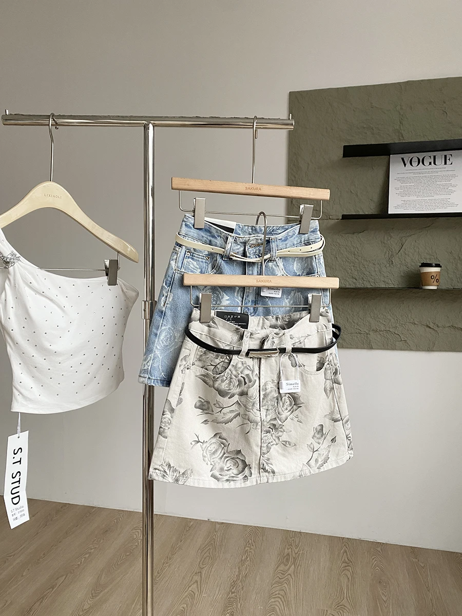 

Корейская джинсовая юбка с цветочным принтом и высокой талией, женская, летняя, 2025, новый стиль, с эффектом удлинения ног, юбка-миди