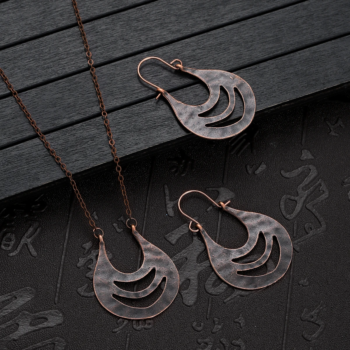 Gypsy Retro Geometric Hoop Earring Necklace for Women Ethnic Bronze Color Hollow Dangle Earrings New Metal Jewelry Sets