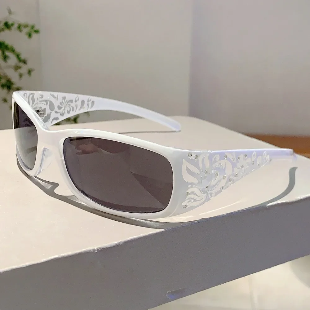 Luxury PC Rhinestones Sunglasses Y2K Korean Styles Cat Eye Sun Glasses Sport Sunglasses UV400 Shades Eyewear Ladies