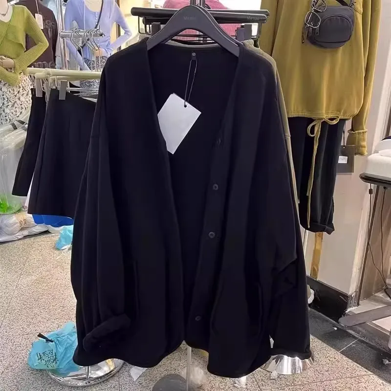 

Свободный однотонный кардиган на одной пуговице для мужчин больших размеров: простой, удобный, в стиле кэжуал, на осень-зиму