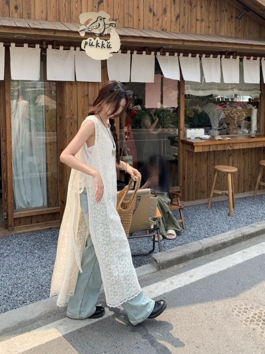 Vestido F de Verão 2024 Novo Estilo com Detalhes Vazados, Alças, Laço Borboleta, Sem Mangas, Saia Csete, Camada de ...