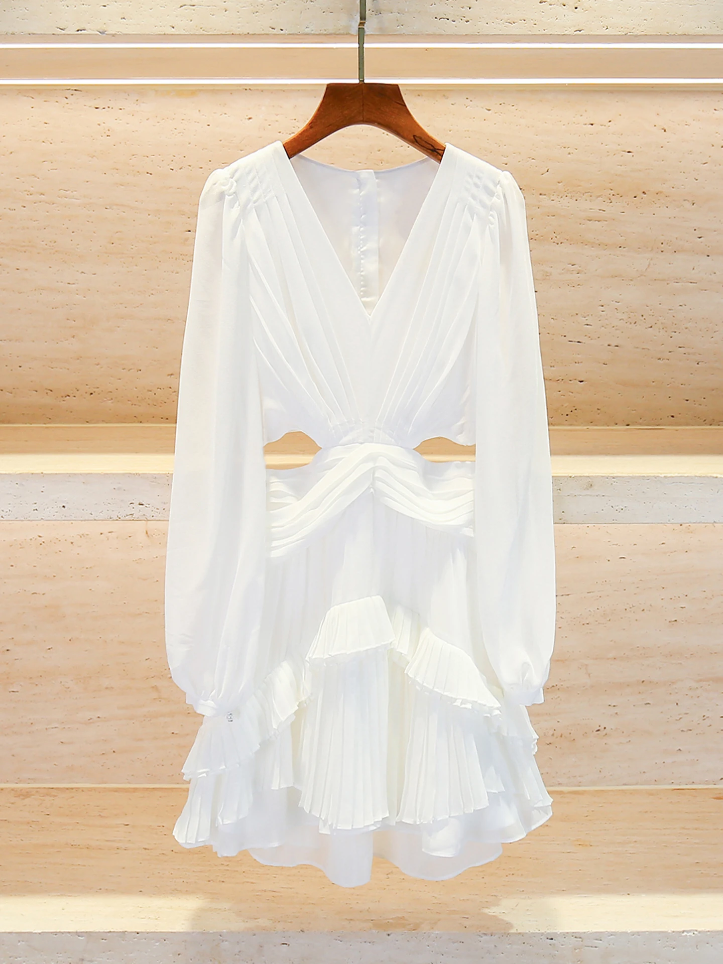 Vestido Branco de Manga Bufante com Decote em V para Mulheres, Coleção de Outono South Oil, Estilo E Chinoiserie, Vest...