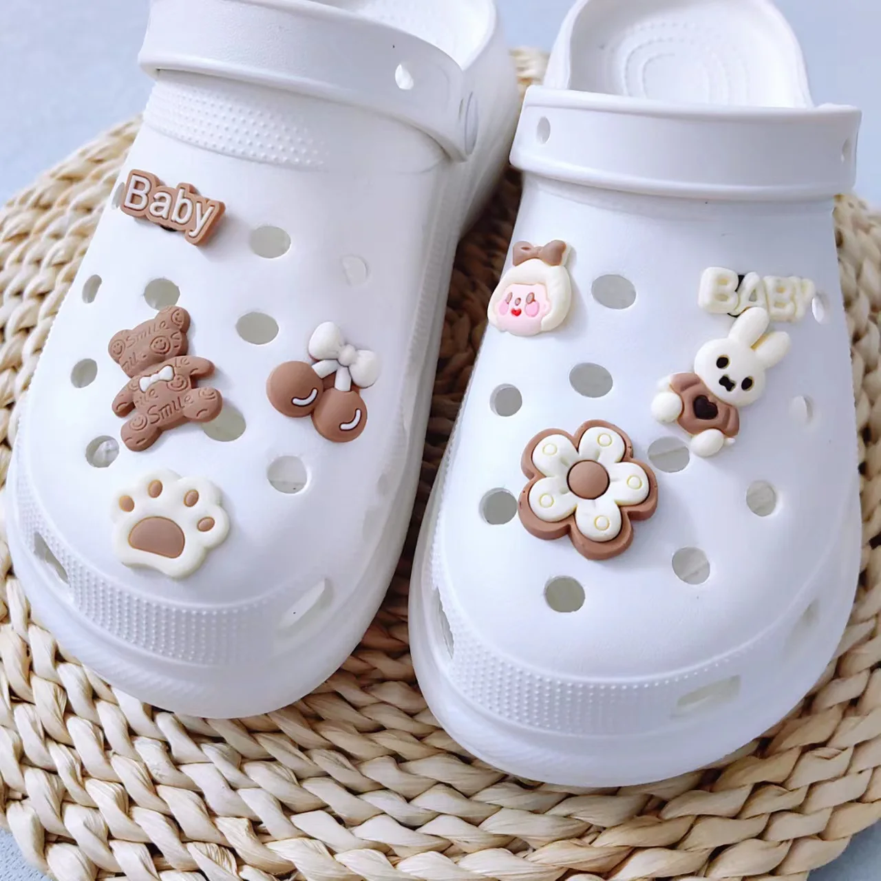 Fashion Brown Bow Tie Hole Shoe Charms Decoration Shoe Buckle Cute Little Bear DIY Shoes Flower Accessories