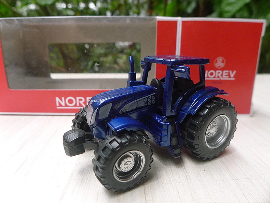 1:64 New Holland T7070 tractor alloy agricultural vehicle Model Toy Gift