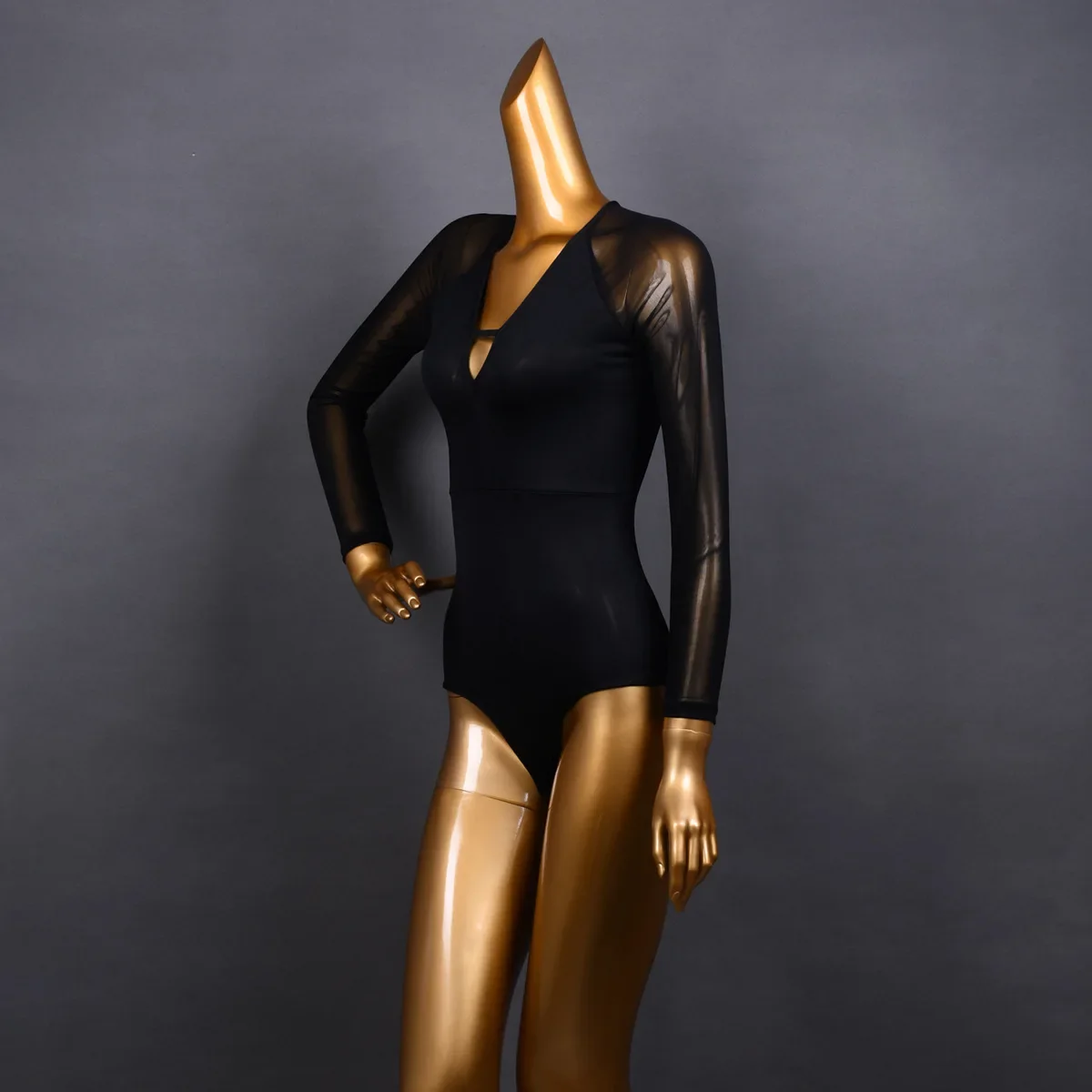 新しい大人の女性ラテンダンストップス長袖 Tシャツステージ競技ダンスウェアレディースセクシー社交ダンス練習衣装