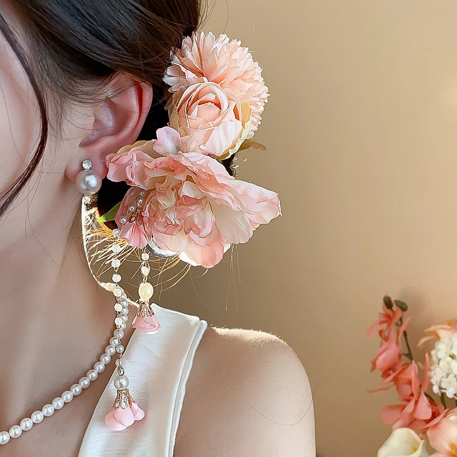 Exquisite Pink Fabrci Flower Hair Clips for Women's Sweet Long Tassel Hairpins Imitation Pearl Cheongsam Barrettes for Lover W