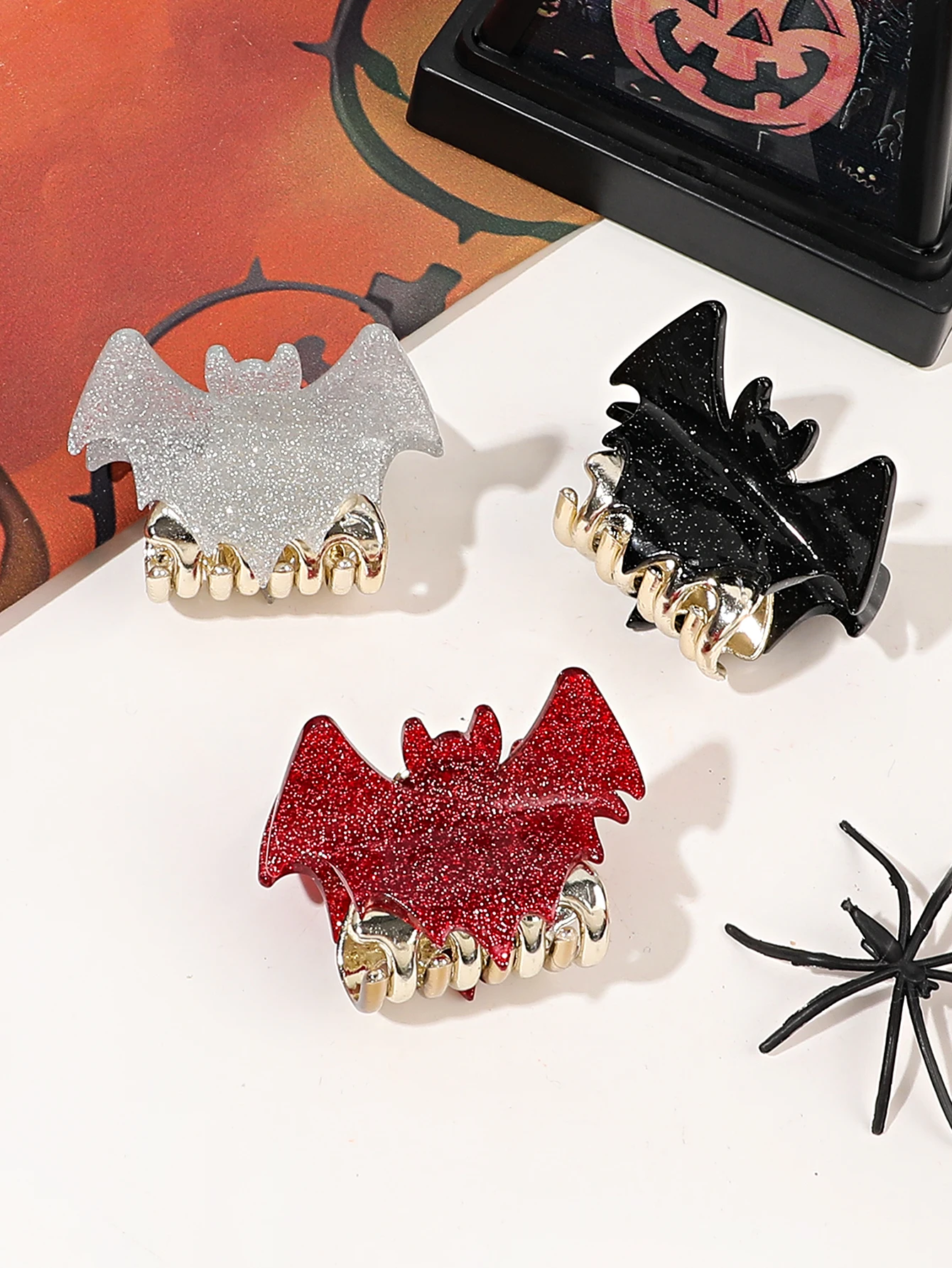 3PCS Black Red White Small Bat Shape Mini Hair Claw Clips Halloween Hairpin Shaped Hair Accessories for Thin Hair Women Girls