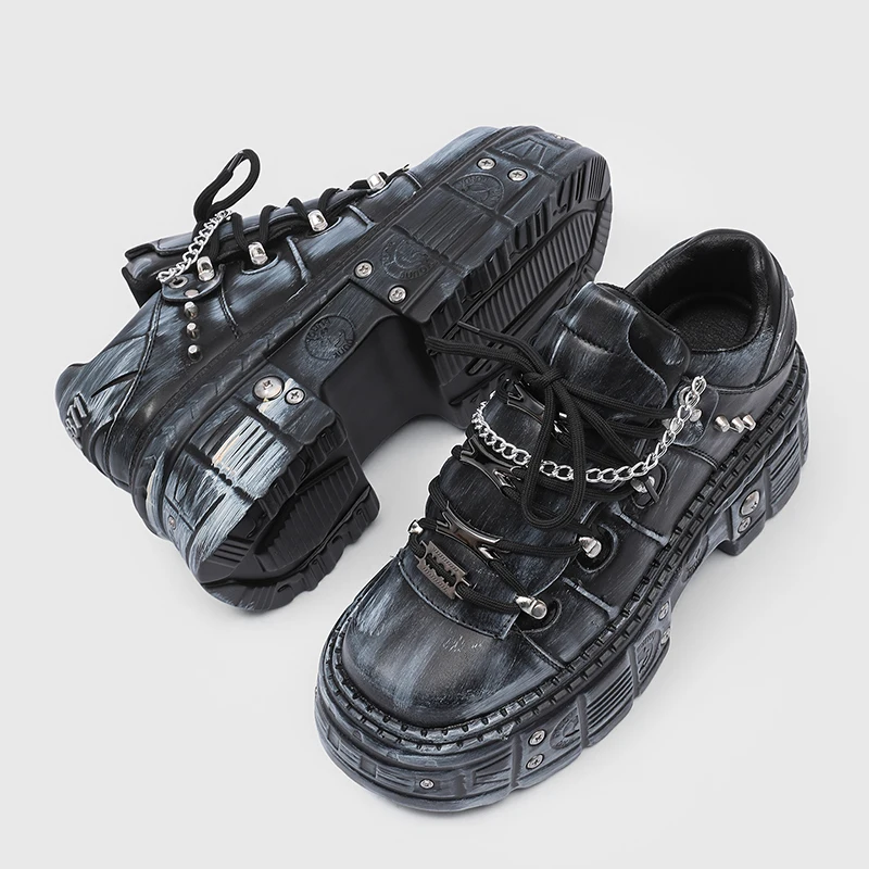 New men casual sports shoes black Men thick-soled durable trendy punk-style casual shoes Versatile men shoes Sizes 38 - 46