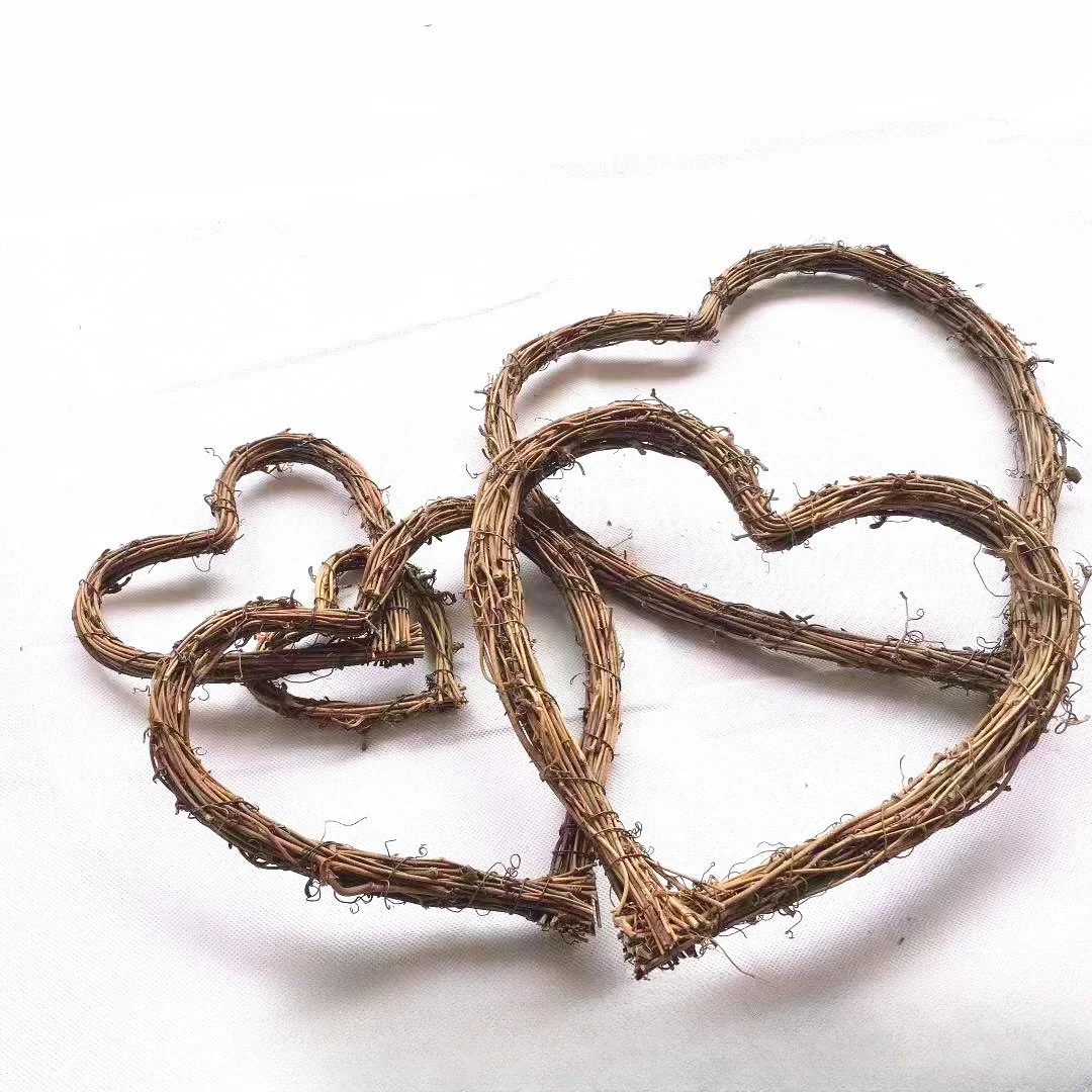 10cm Love Heart Shaped Rattan Ring Wreaths Stem Branch Ring Garland Window Door Hanging 1/3pcs Natural Xmas Decor Party Supplies