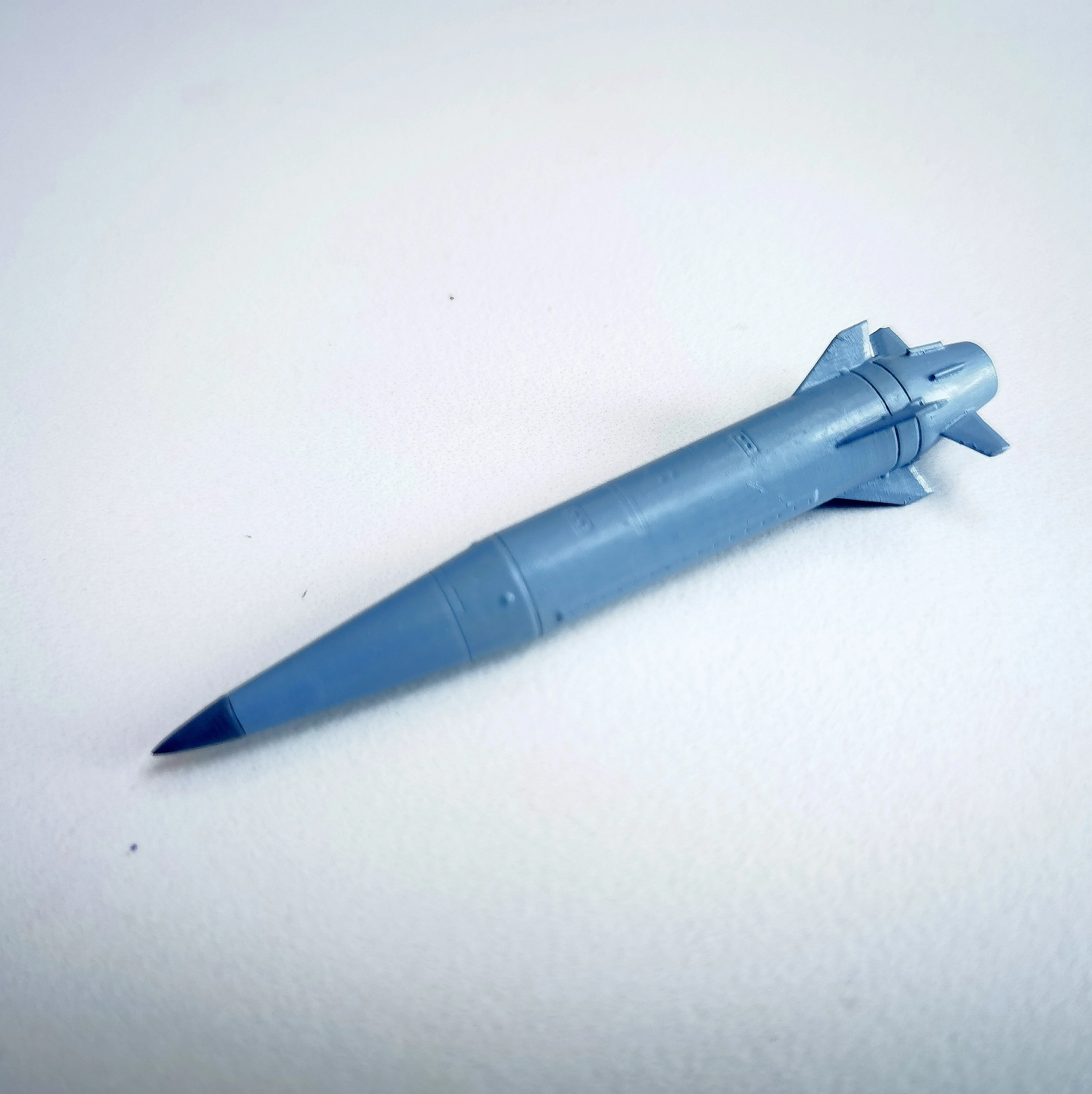 1PCS 1/48 1/72 1/100 1/144 스케일 Kh-47M2 초음속 미사일 모델 미니어처 공중 대 지상 미사일 DIY 전쟁 게임 디오라마용