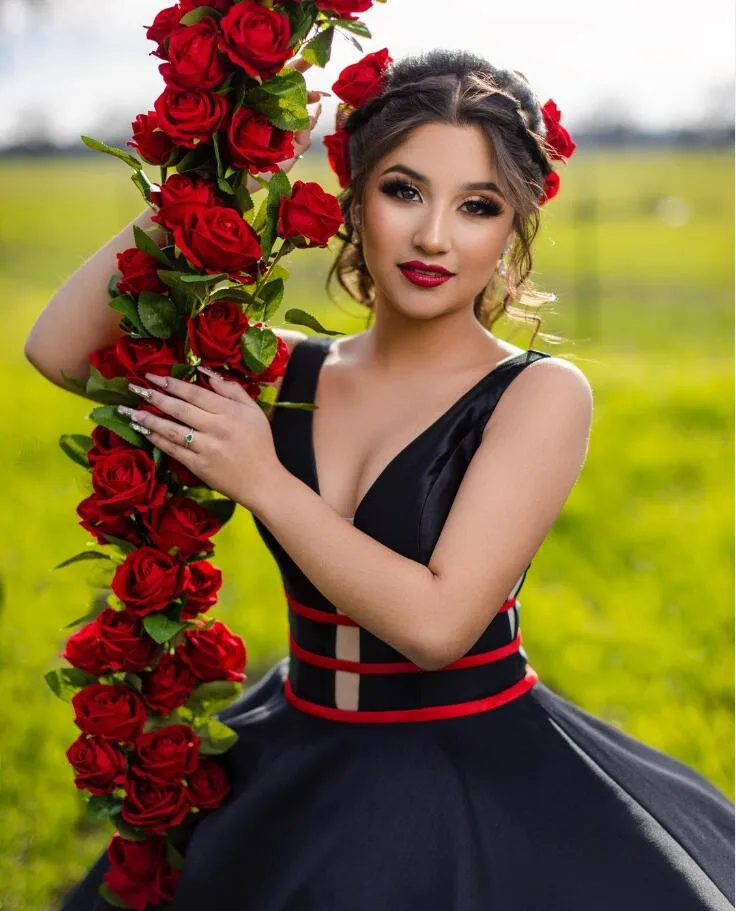 Vestido de quinceañera negro con bordado Floral, traje de 15 años, color rojo, fiesta de graduación, 2024