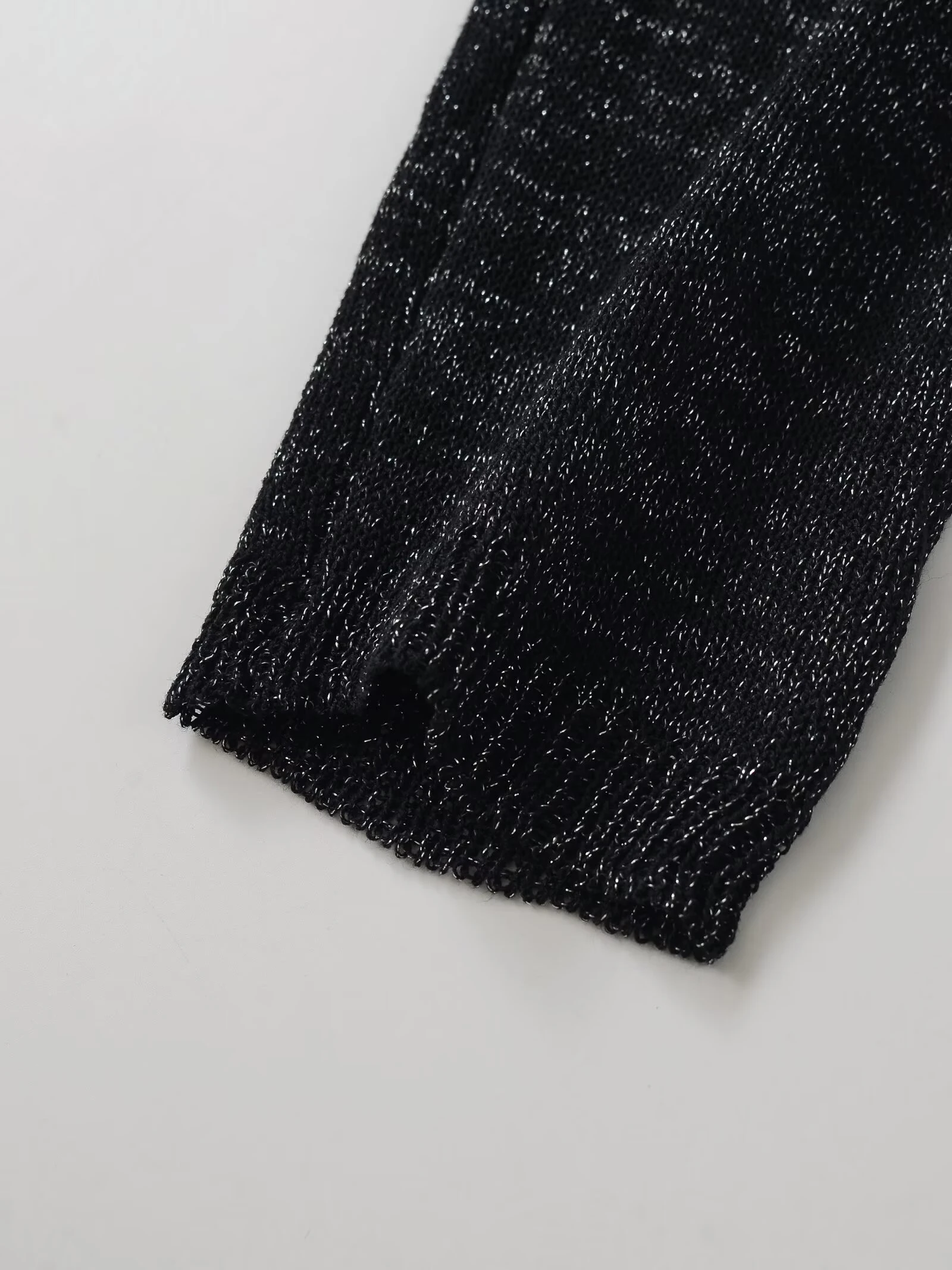 European and American style 2025 autumn new women's clothing casual temperament simple metal wire button knit top