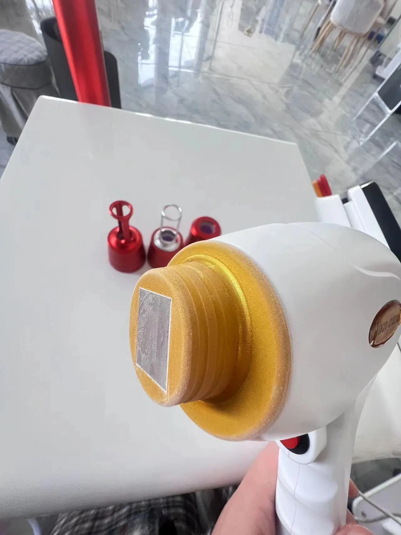 المهنية 808nm ديود ليزر 3500 واط عالية الطاقة 755 808 1064nm الليزر غير مؤلم نقطة التجميد إزالة الشعر للنساء