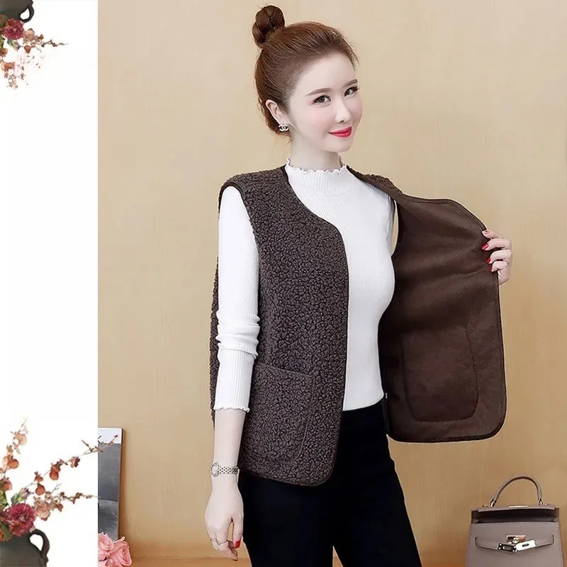 Chunqiu Women's Fleece Warm Vest Round Neck Adult Vest Jacket Casual Women Outer Vest Loose Fit Casual Warm Vest for Older Women