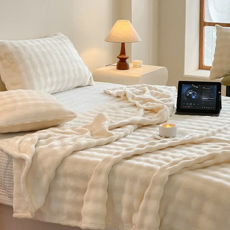 1pcs Cream Colored Bubble Plush Blanket Comfortable Warm Sofa Solid Color Woolen Blankets Fluffy Comfortable Bedroom Bed Sheet