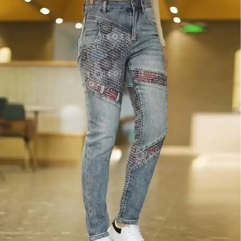 Pantalon à fleurs de cajou automne polyvalent élastique brodé Denim pantalon femmes haut de gamme épissage dames Cargo pantalon décontracté