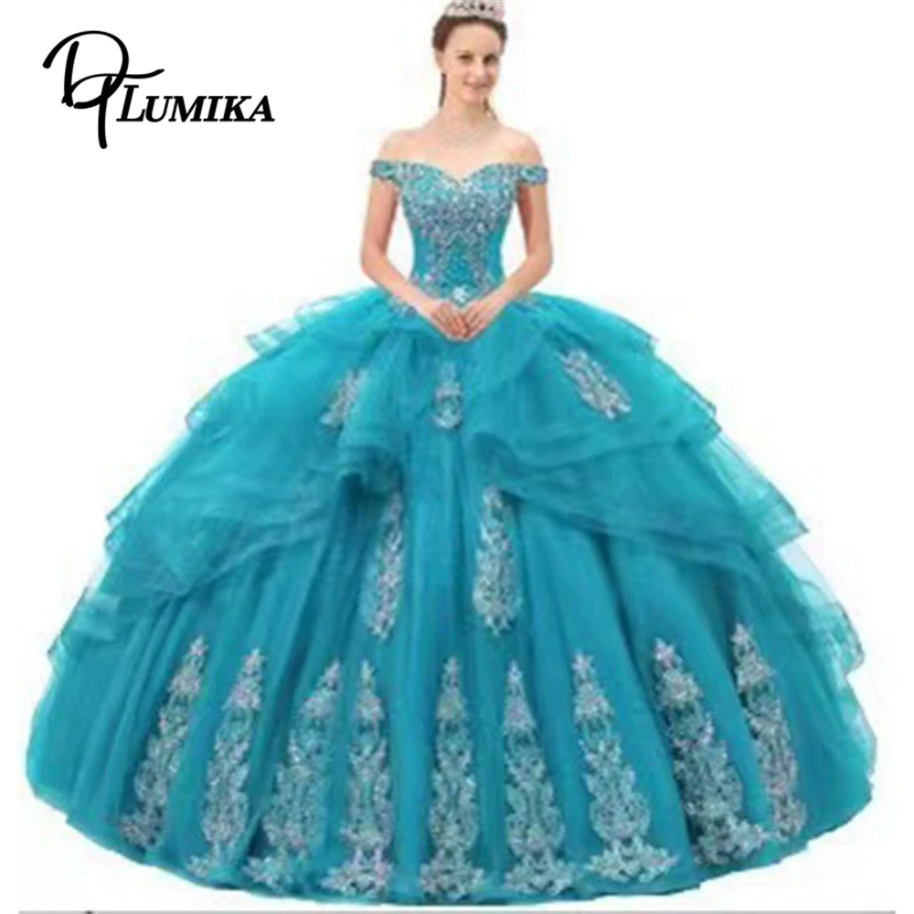 DTLumika robe de Quinceanera royale classique avec Appliques en dentelle dorée, robe douce 15 pour femmes à manches cape, robe de fête d'anniversaire