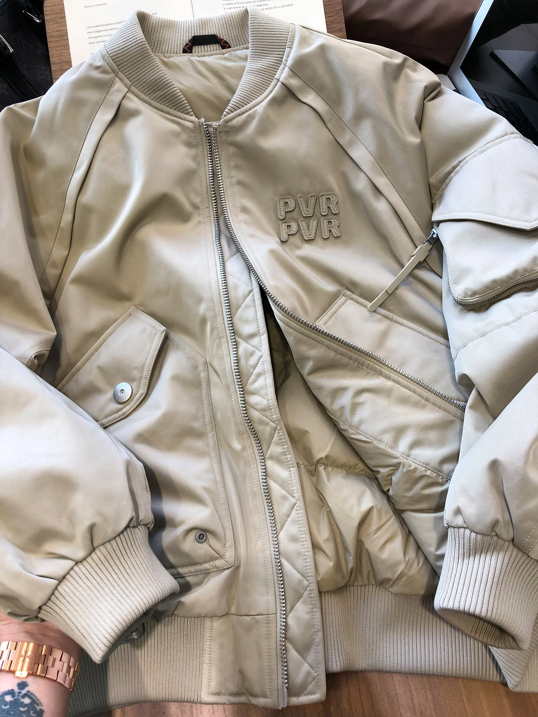 

Мужская утепленная зимняя куртка-бомбер из полиэфирного волокна с наполнителем из пуха 85% Du, деконструированный дизайн, теплая верхняя одежда