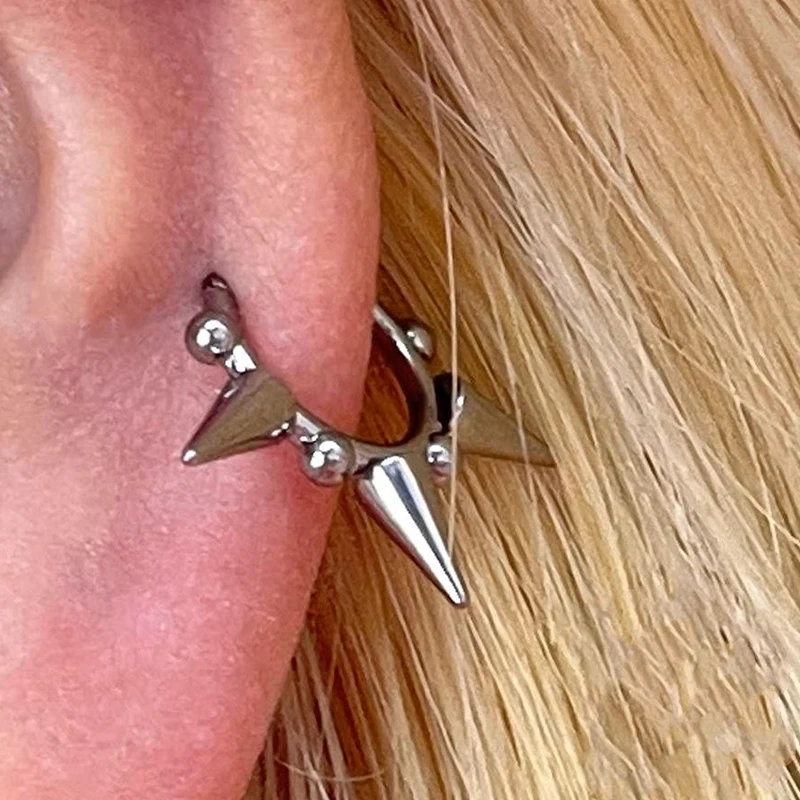 Gothic Jewelry 1Pcs Rivet Earrings Korean Fashion Geometric Spiked Rivet Hoops Earrings Grunge Accessories Punk Jewelry Earrings