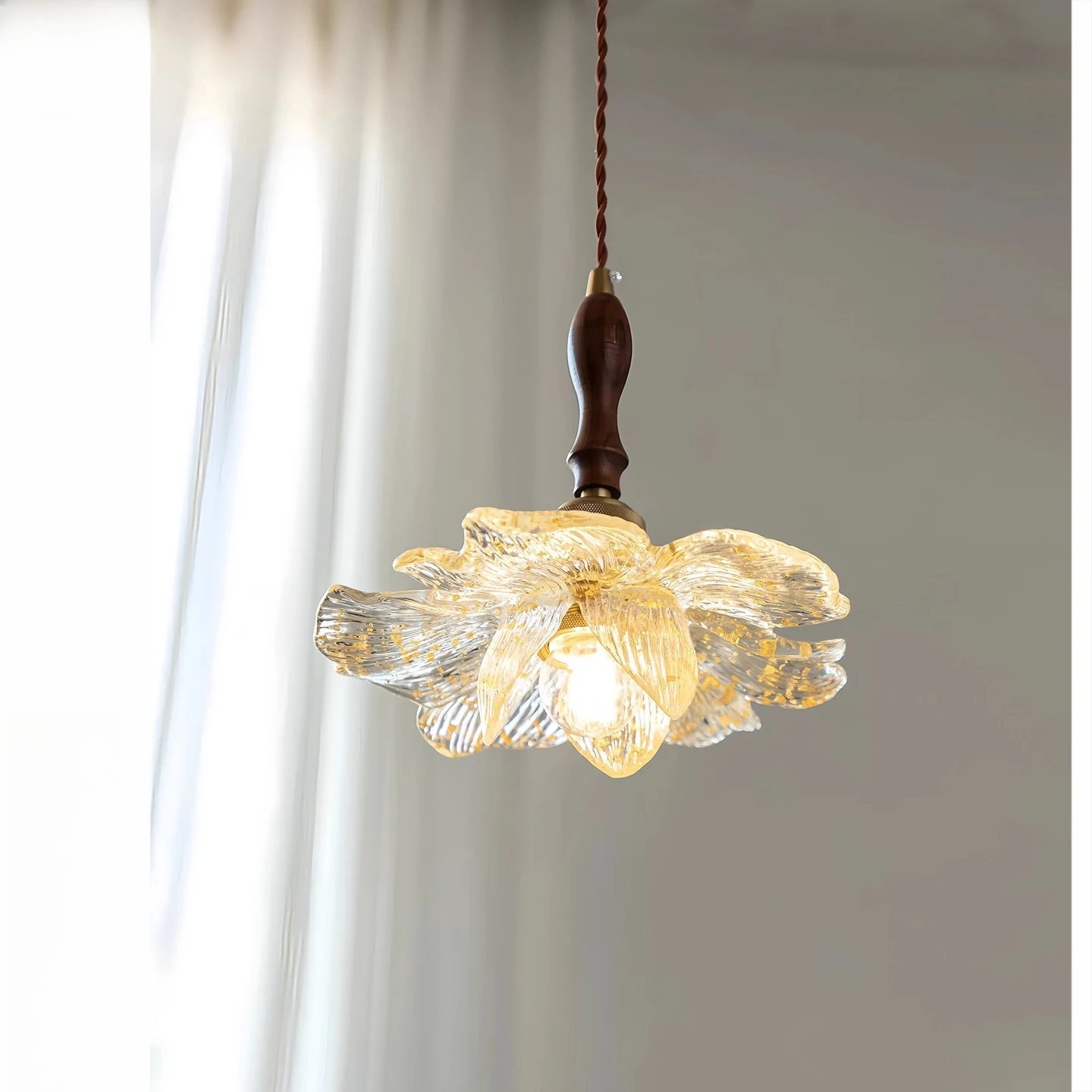 French antique bedroom bedside small chandelier petal resin gold foil walnut solid wood chandelier