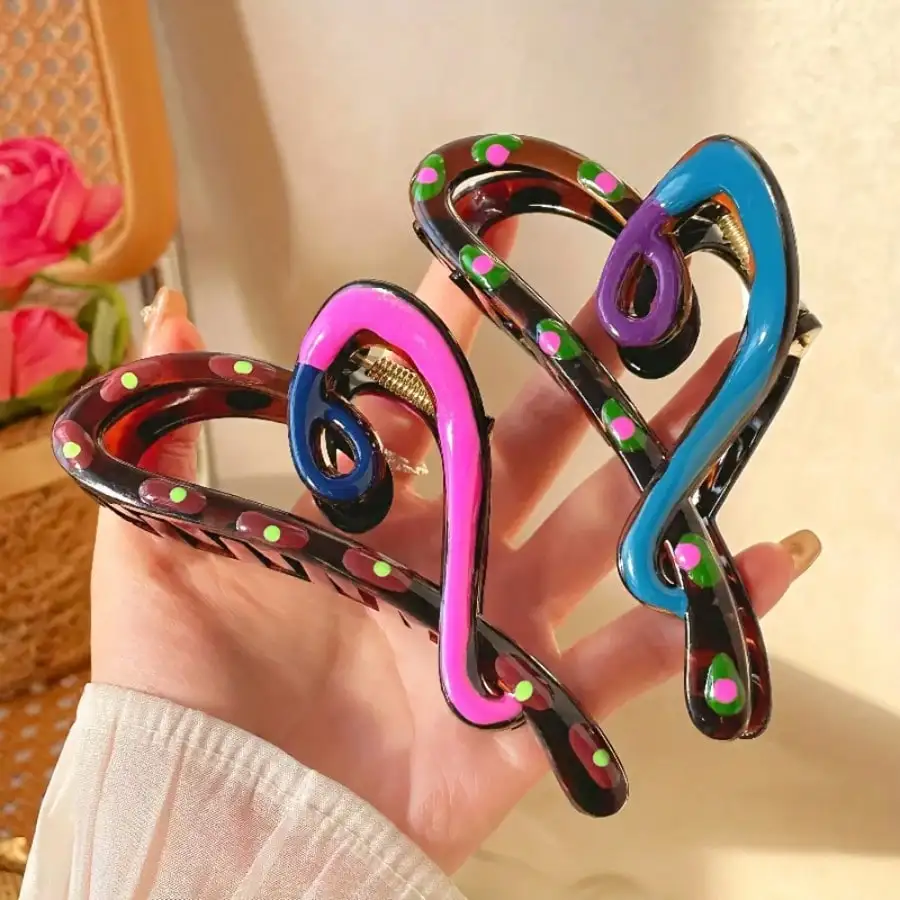 2pcs Minimalist Elegant Oil Drop Color Heart-Shaped Hair Clips, Spring And Summer Women'S Strong Grip Shark Clip Comfortable Durable Daily Wear