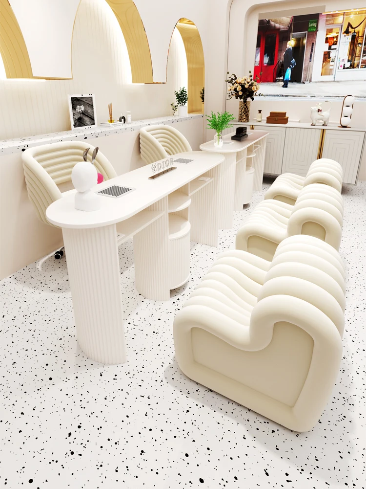 Nail table and chair set combination with built-in high-power vacuum cleaner without dust leakage