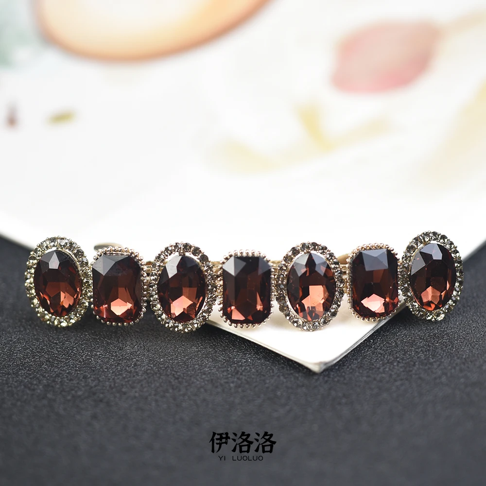 Women Headwear Girls Hairwear Middle Size Stunning Cute Hair Clip Fashion Hair Barrette New Rhinestone Hair Accessory For Women