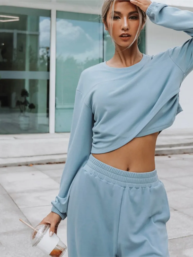 

Women's Solid Color Fashion Sports Casual Trousers Set Spring Summer Round-neck Long-sleeved Top Wide-leg Trousers Two-piece Set