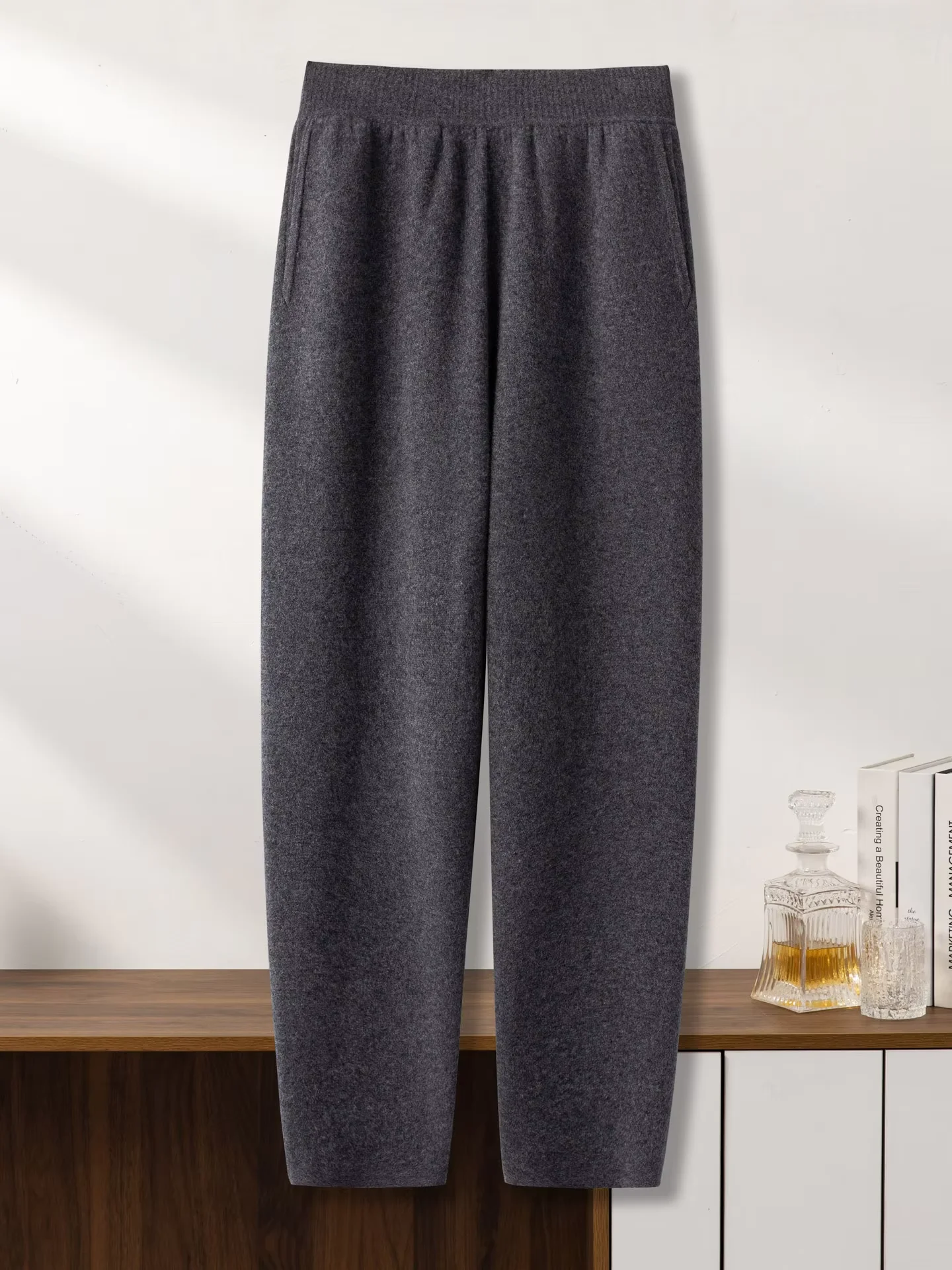 Fall/winter new cashmere pants ladies loose and slim lace-ups thickened drape Joker cashmere toe.