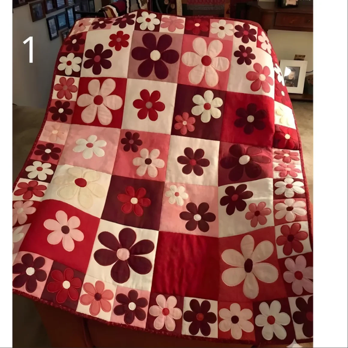 Blanket Floral Quilt Soft Throw Gift for Mom Daughter Sister Nursery Decor Cute Flower Patchwork Quilt Blankets