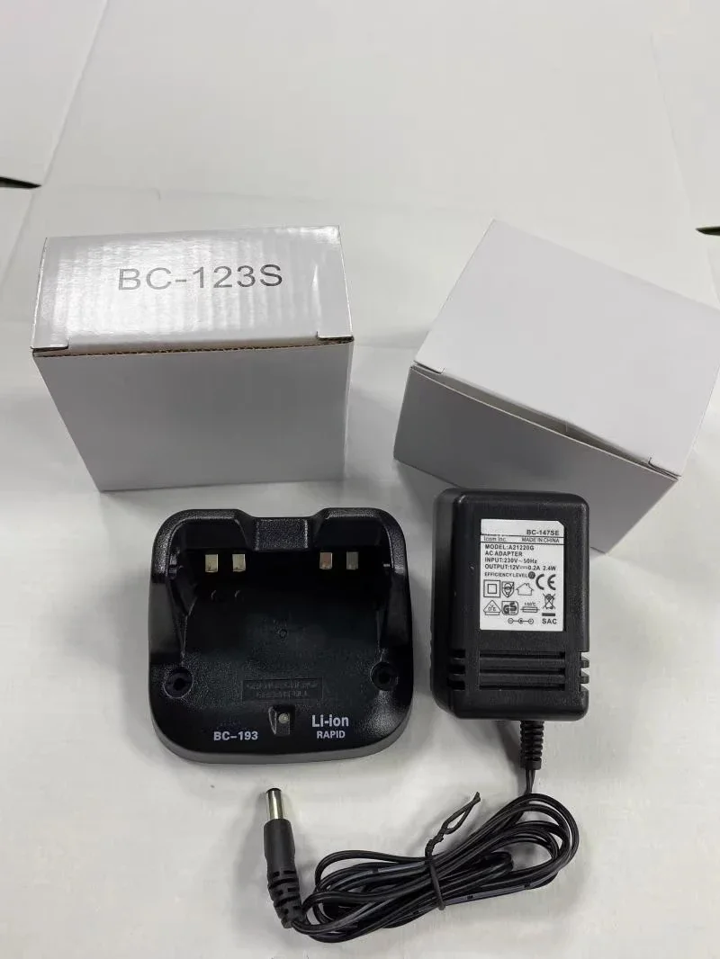 

IC-V80E IC-U80 Умное зарядное устройство для литиевой батареи рации BC-193 Раздельное зарядное устройство