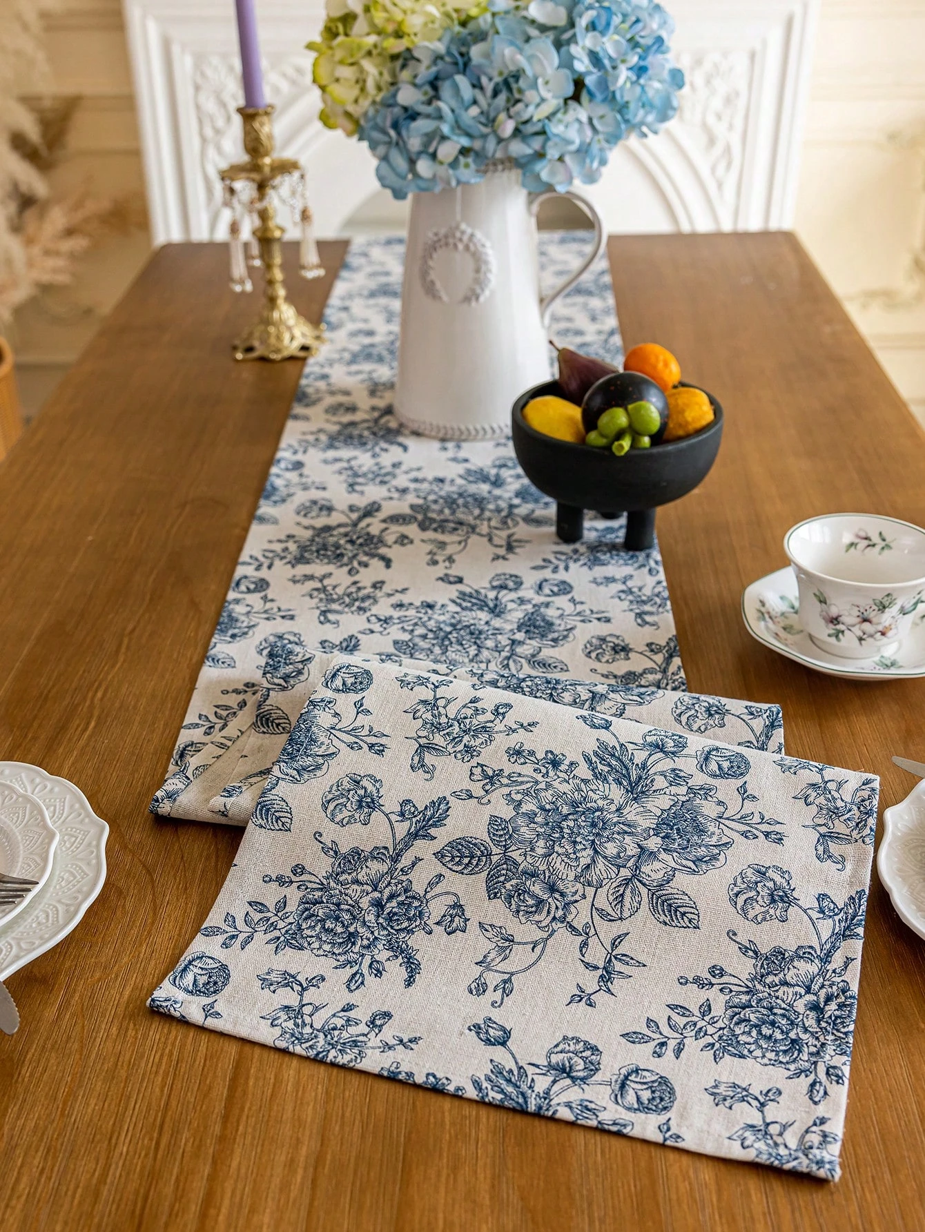 1pc Vintage Blue Rose Floral Table Runner, Boho, Sideboard, Shoe Cabinet, Coffee Table Cover, Dining Table Decor