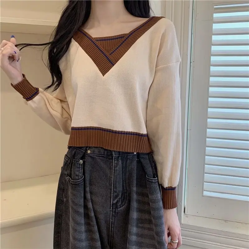 Fashion V-Neck Loose Knitted Sweaters Women\'s Clothing Spliced Contrasting Colors Autumn New Commute Long Sleeve Vintage Jumpers