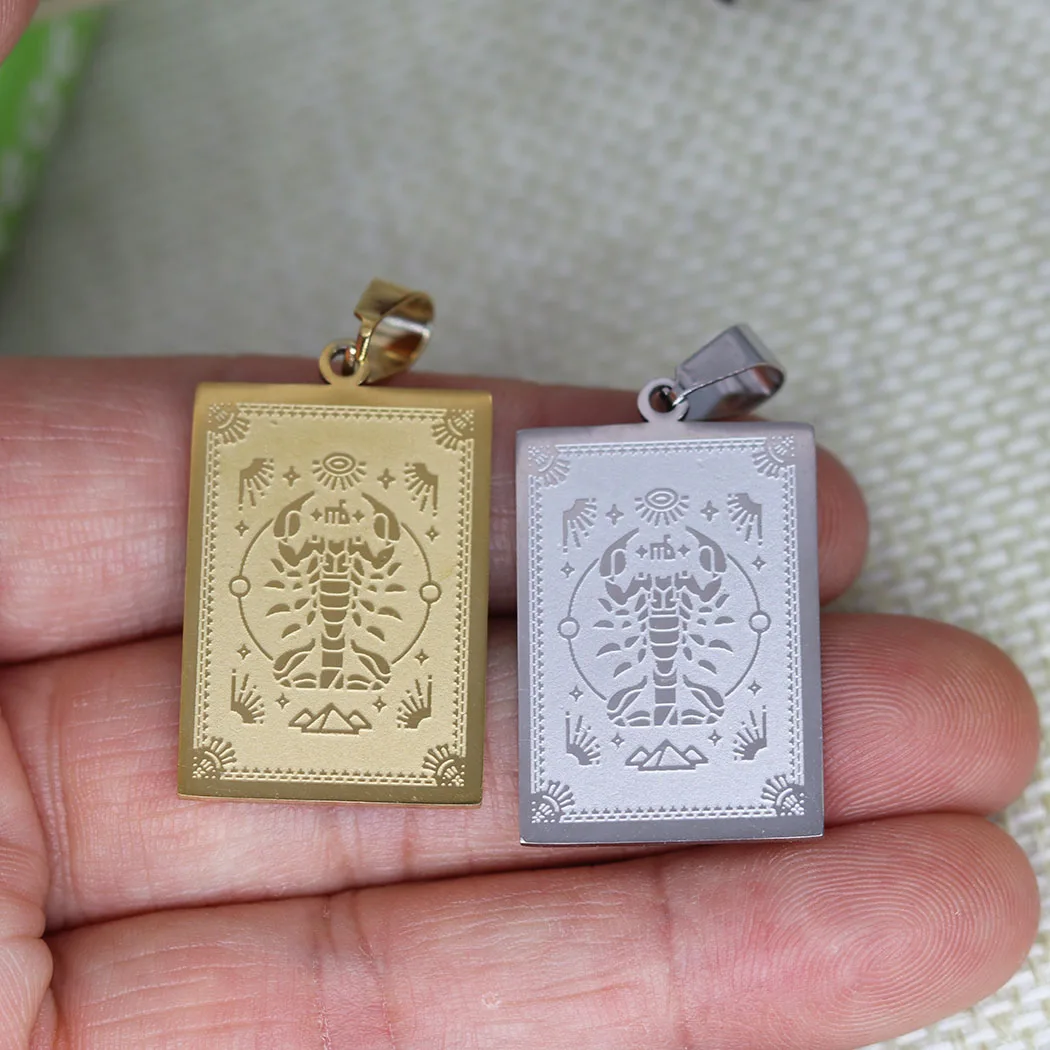 Colgante rectangular de acero inoxidable tallado con láser para parejas, amuletos de Escorpio del zodiaco, fabricación de joyas, Material artesanal hecho a mano, 2 piezas