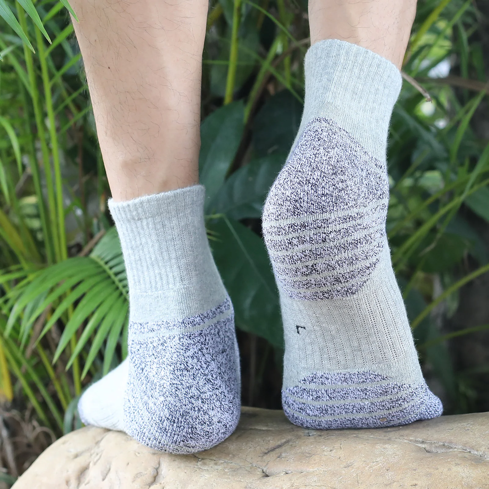 Men 3 Pairs Athletic Cotton Socks Outdoor Sports Casual Crew Socks for Hiking Trekking Walking athletic cotton socks