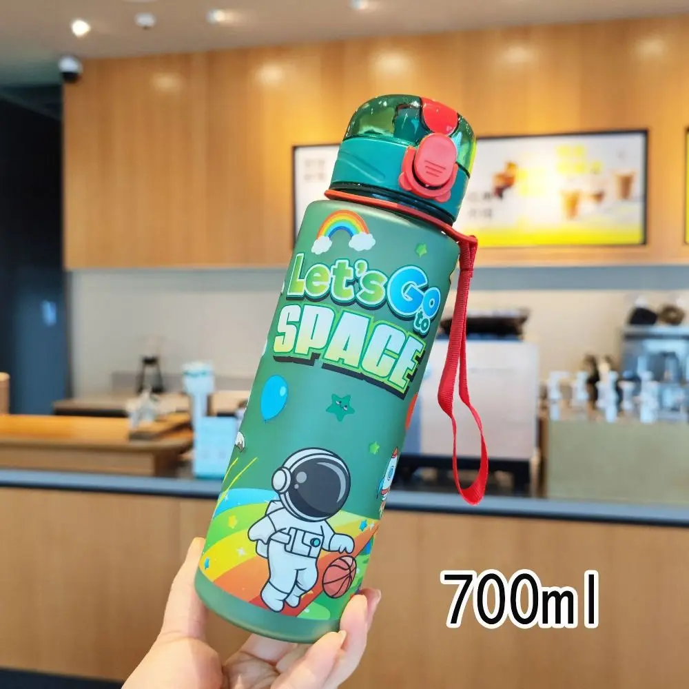 High Quality 700ML Astronaut Space Cup Cartoon Seal Sippy Cup Plastic With Latch Student Water Cup Outdoor Sports