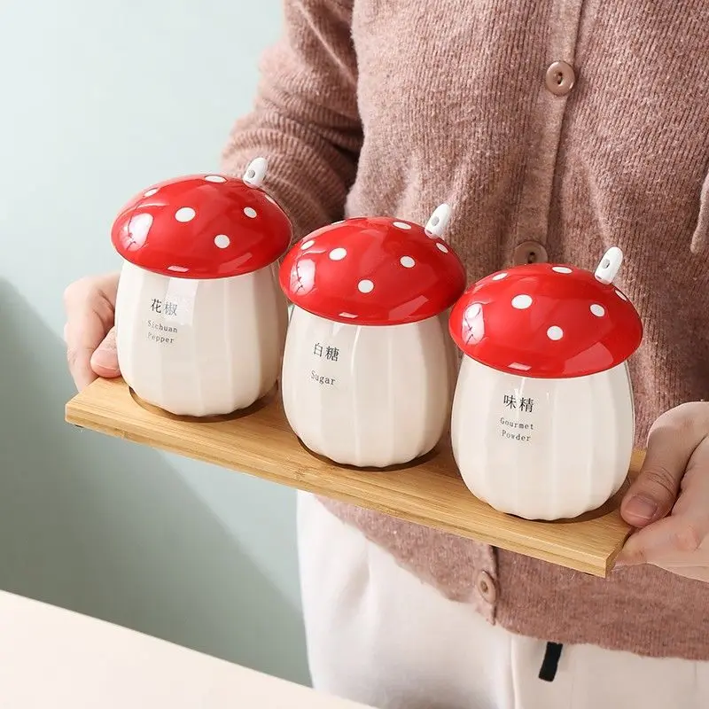 

Современная милая банка для приправ с грибами и крышкой, набор из трех предметов, кухонная бутылка для специй и чили, банка для соли и сахара, контейнер для хранения еды