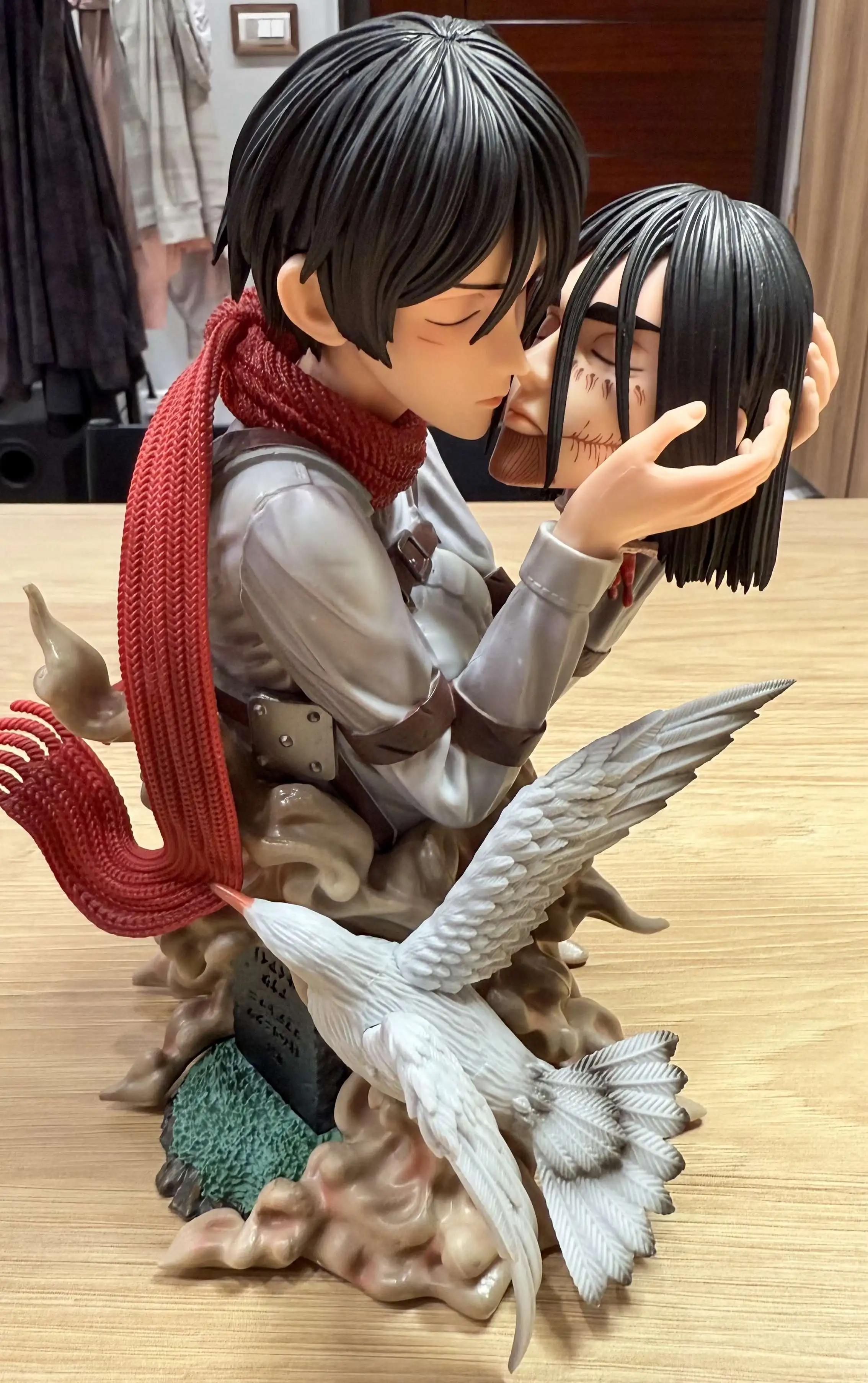 attacco-su-titano-bacio-della-morte-mikasa·ackerman-eren-22-cm-statua-anime-periferico-ornamento-da-tavolo-modello-figurine-regalo-di-compleanno