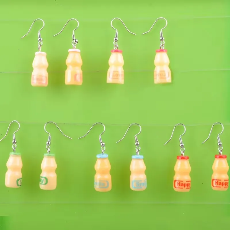 Resin 3D Sweet Smile Lucky Happy Lovely Yogurt Bottle Earrings， Fun Mini Simulation Food Girl Children's Jewelry Friendship Gift