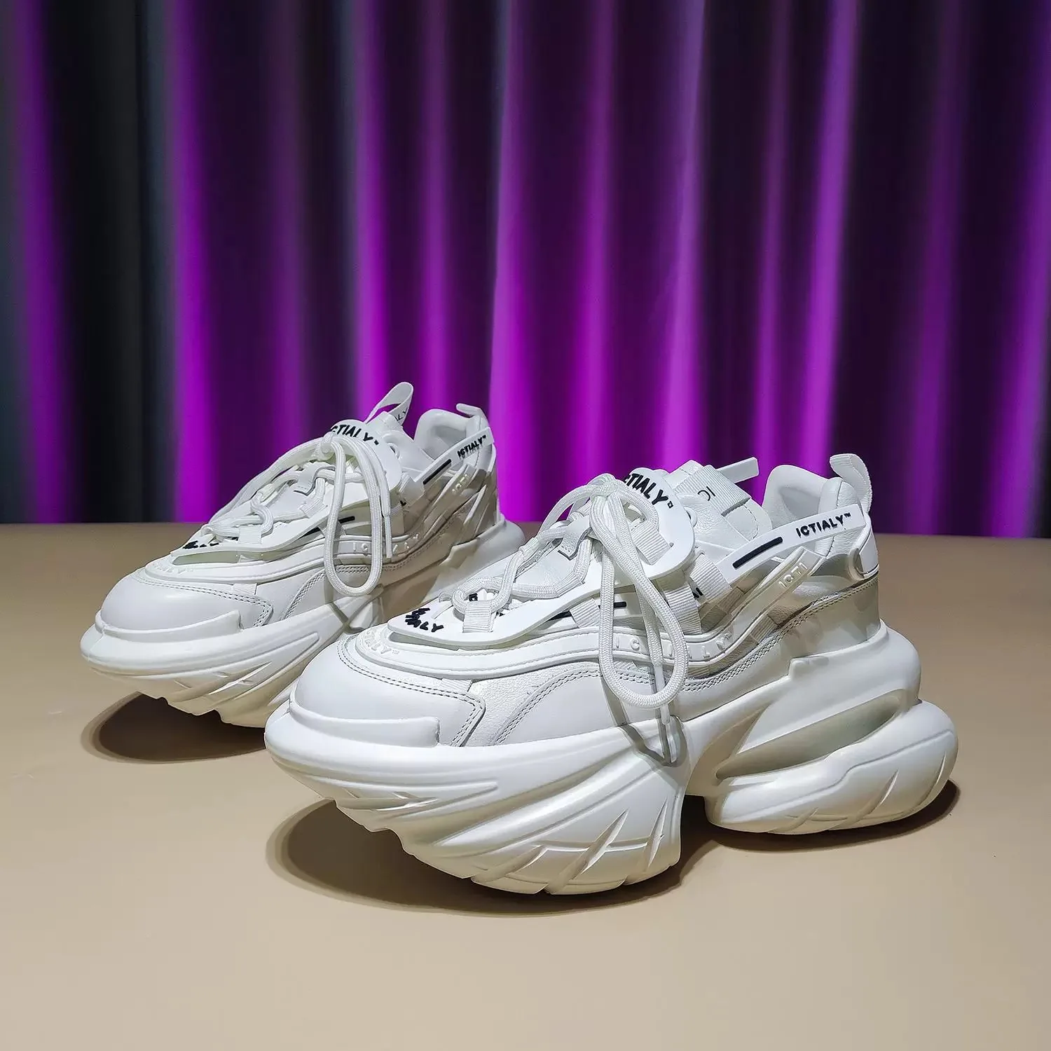 Unique Design Women Chunky Sneakers Casual White Dad Shoes Luxury Designer Brand Fashion High Heels Platform Spring Boat Shoes