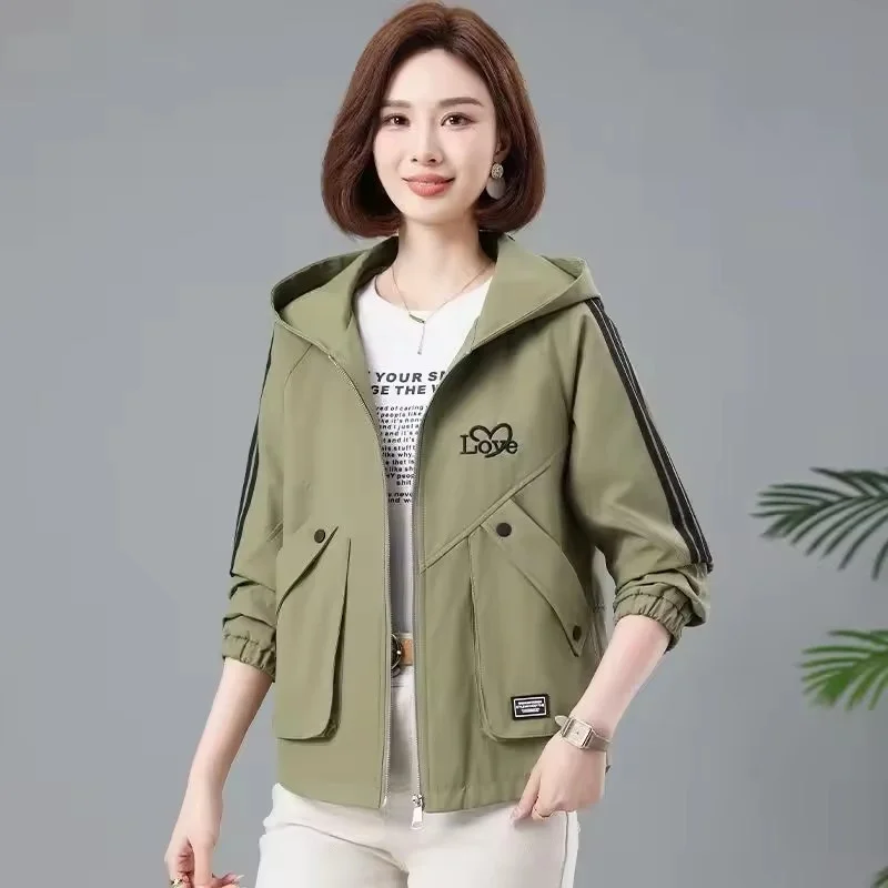 2026 Spring Autumn Korean Casual Coat Women's Windbreaker New Fashion Jacket Mother Hooded Outwear Short Overcoat Ladies